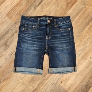 👖American Eagle Super Stretch Skinny Bermuda Shorts